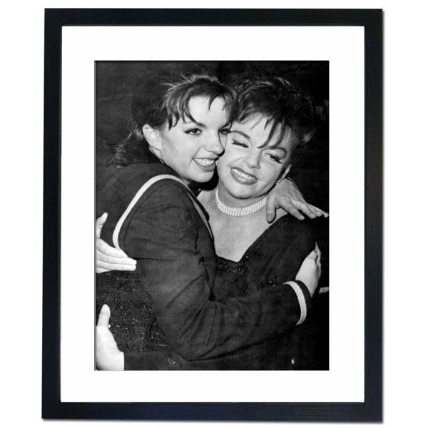 Judy Garland & her daughter Liza Minelli, New York 1965 Framed Print