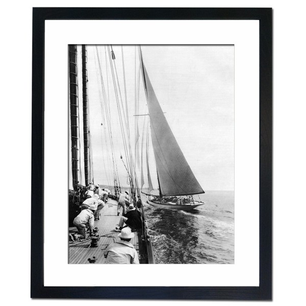 Mr Myles B Kennedy's White Heather II passing windward of Mr G Cecil Whitaker's Margherita, Isle of Wight 1913 Framed Print